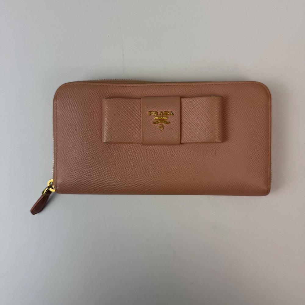 Prada Saffiano Leather Zip Around Bow Wallet Blush Pink Gold Tone Logo 1ML506
